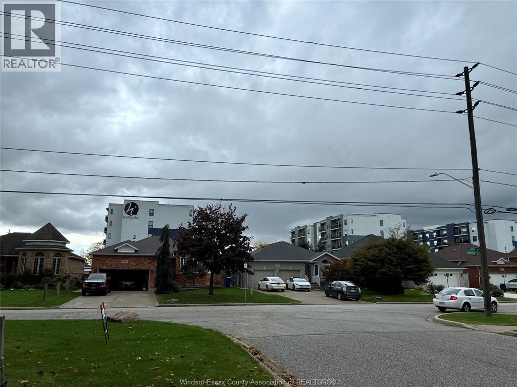3596 Hemlock Avenue — photo 43