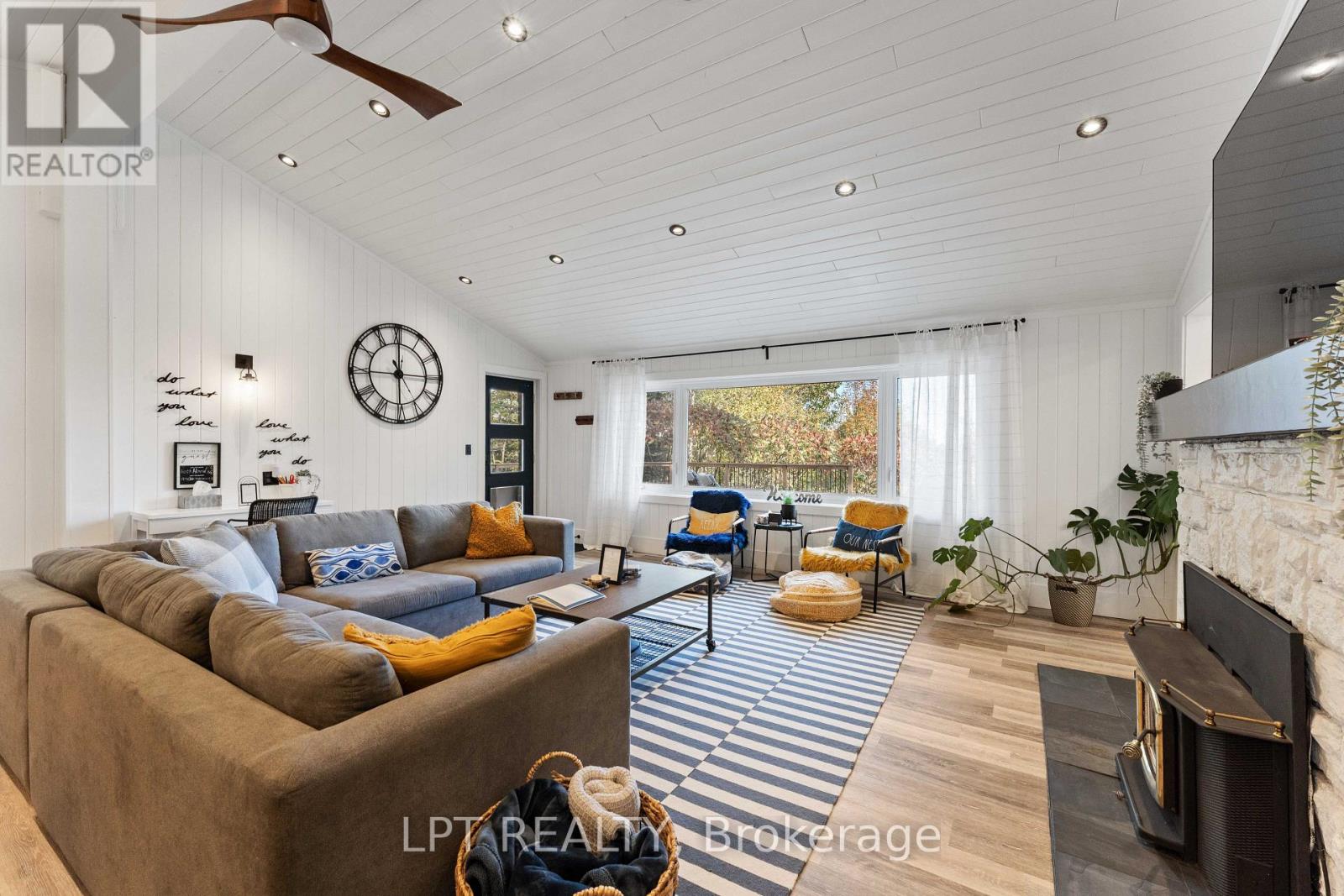 179 Hoths Lane, Huntsville, ON photo 13