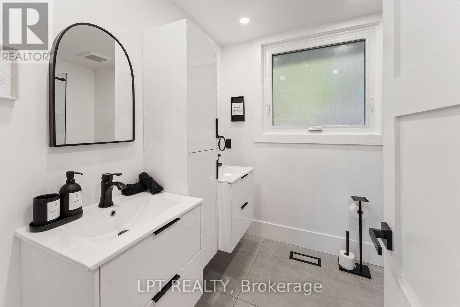 179 Hoths Lane, Huntsville, ON photo 18