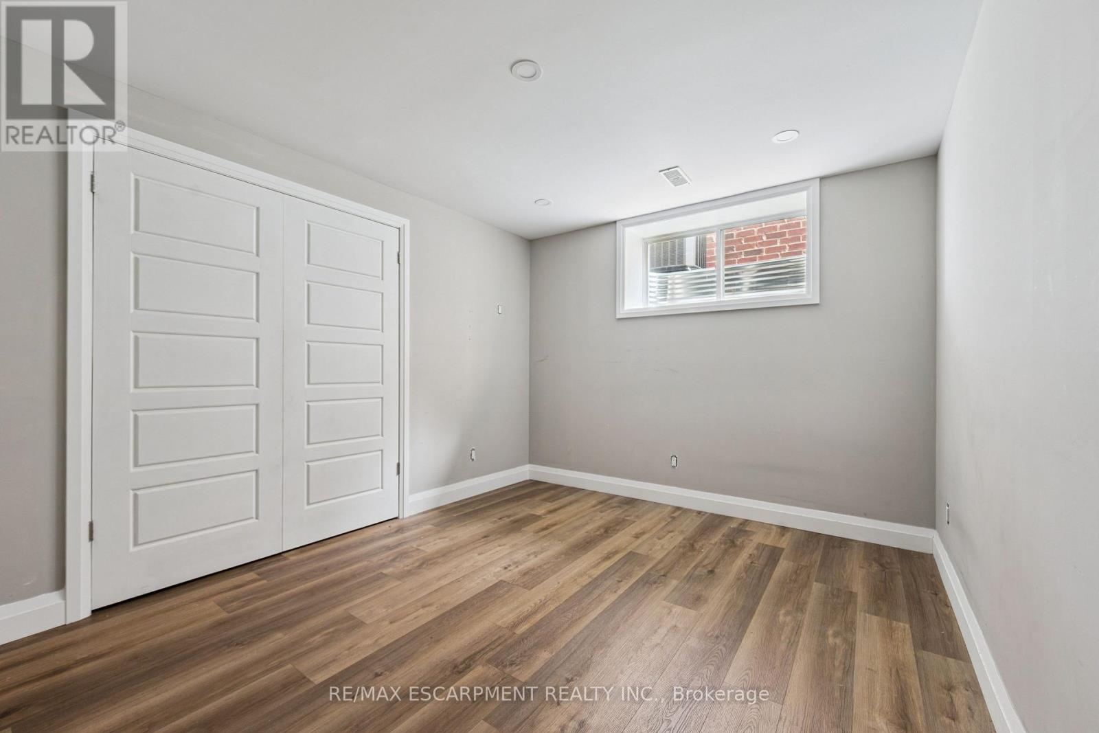 584 Blair Creek Drive, Kitchener, ON photo 28