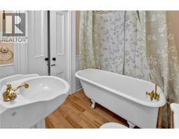 262 Main Street W, Grimsby, ON L3M1S4 Photo 29