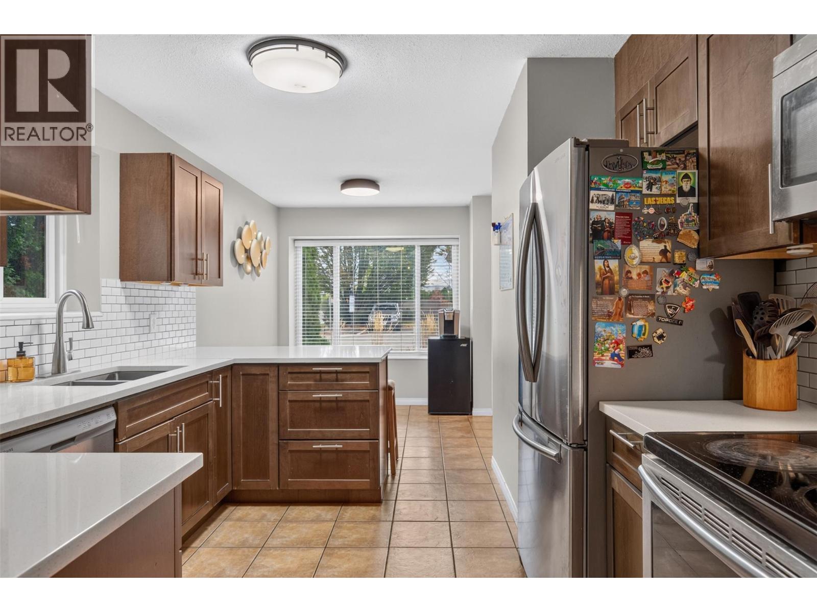 #10 1853 Edgehill Avenue - 11