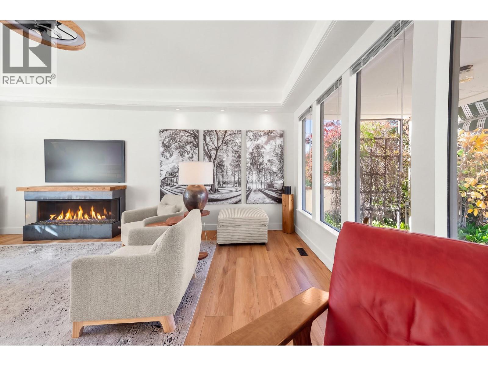 102 Forestbrook Place Unit# 101 photo 6