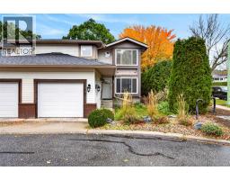 1853 Edgehill Avenue Unit# 10, Kelowna, BC V1V1X8 Photo 37