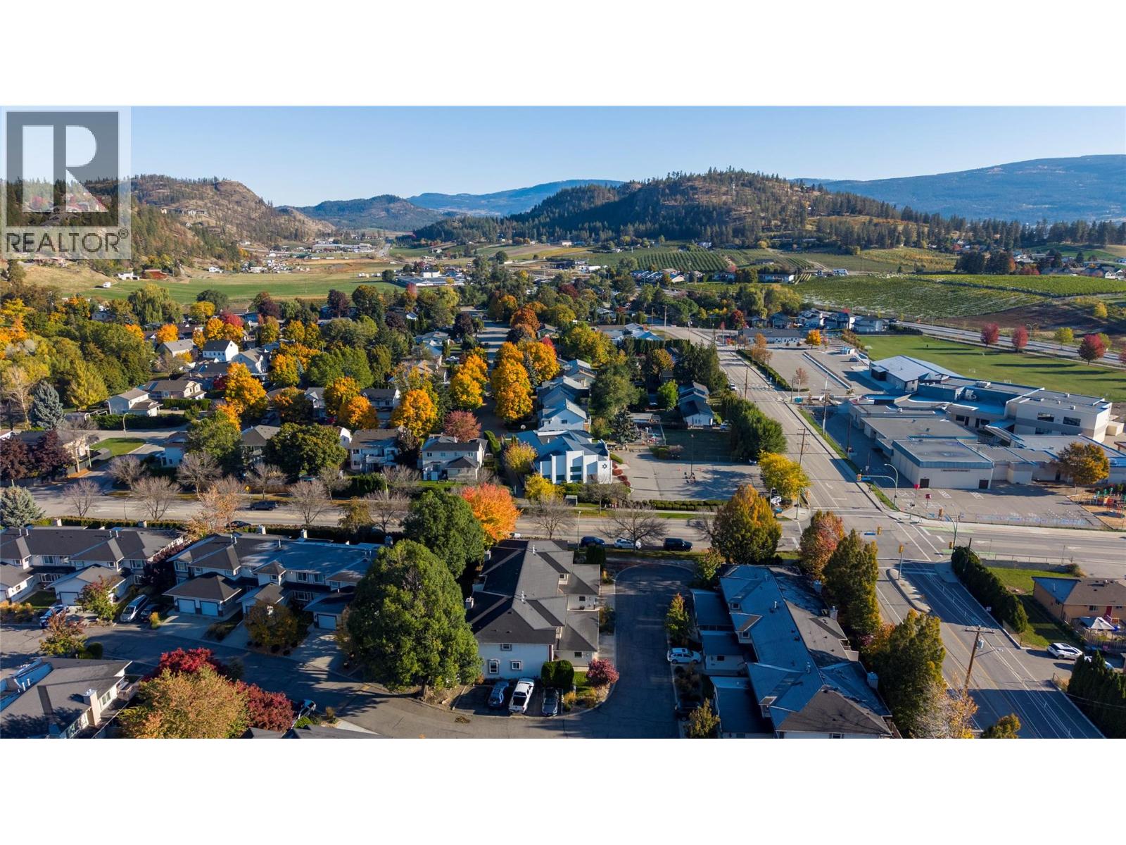 10 1853 Edgehill Avenue, Kelowna
