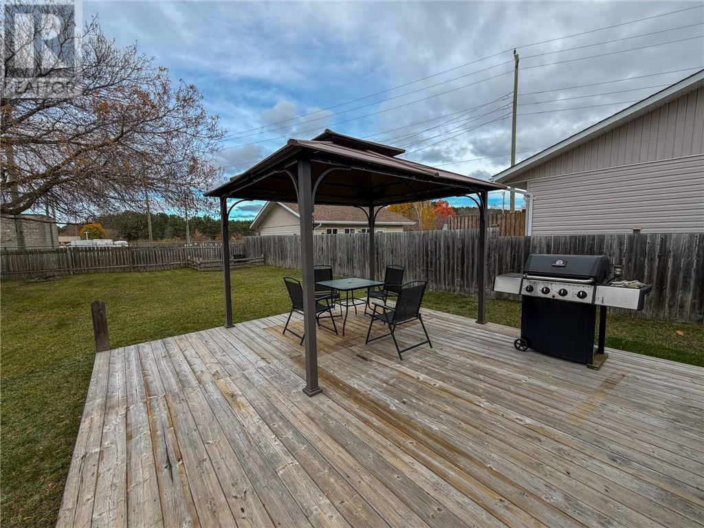 282 Syroid Street — photo 27