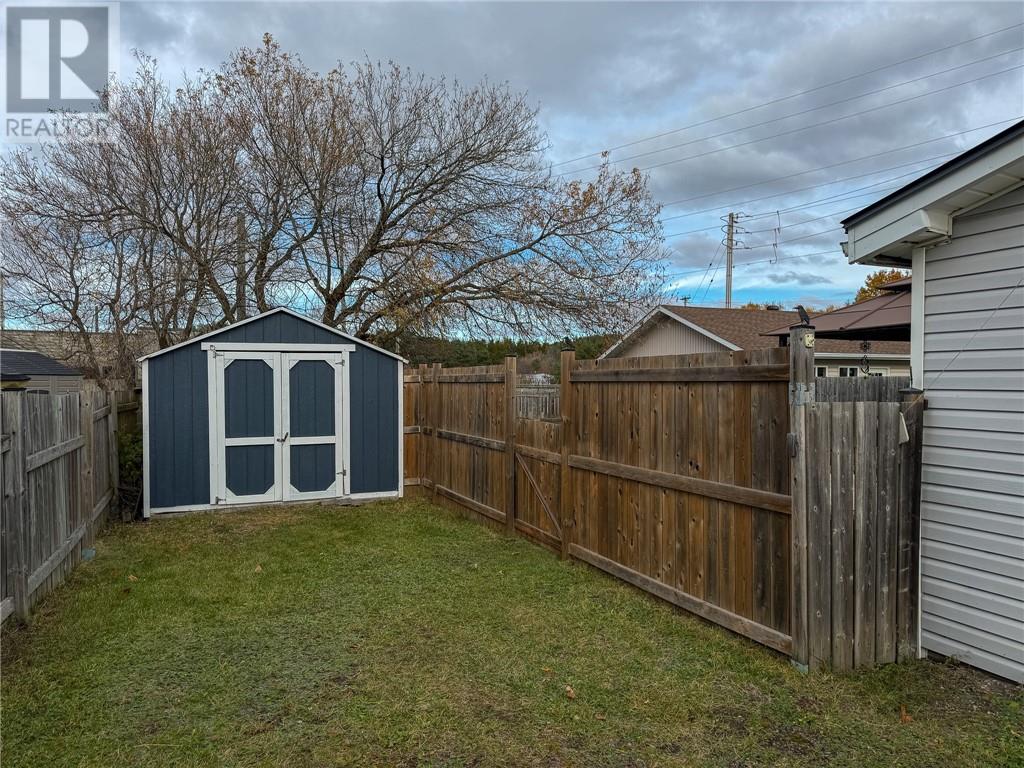 282 Syroid Street — photo 31