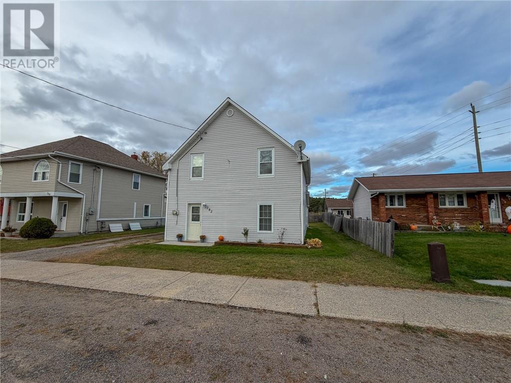 282 Syroid Street — photo 35