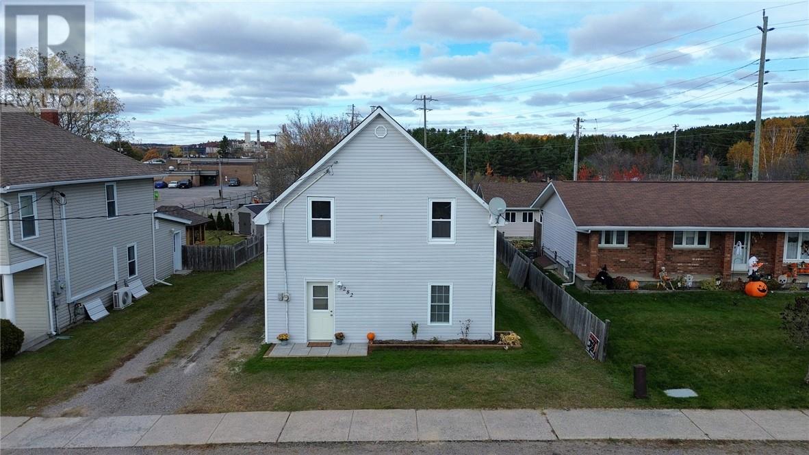 282 Syroid Street — photo 34