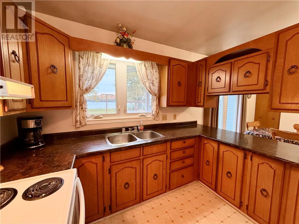 233 Woodward Avenue - 11