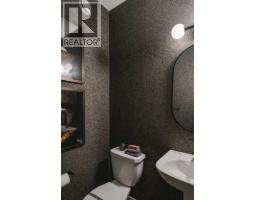 718 Sovereign Common Sw, Calgary, AB T3C3Y3 Photo 22