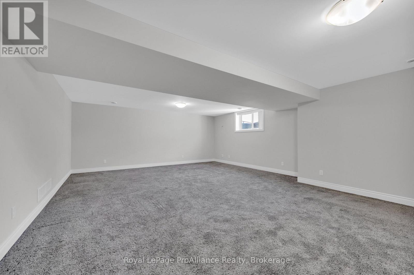 16 Lehtinen Crescent — photo 17