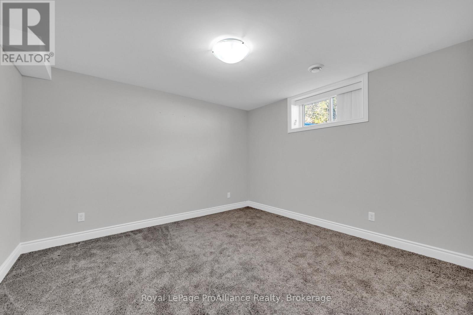 16 Lehtinen Crescent — photo 18