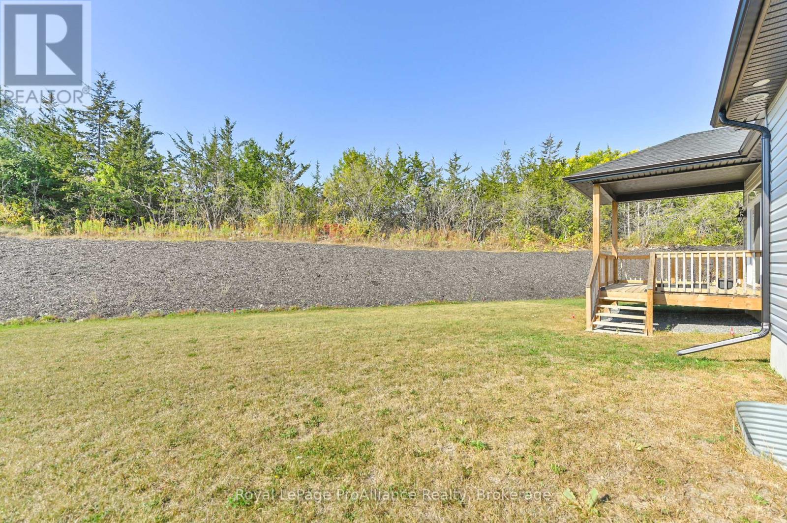 16 Lehtinen Crescent — photo 25