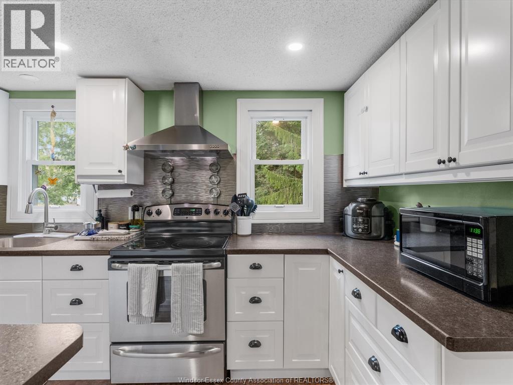 2798 South Talbot ROAD, Kingsville — photo 12