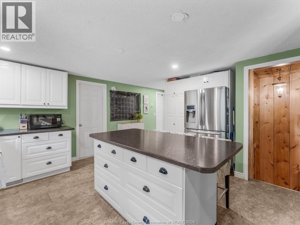 2798 South Talbot ROAD, Kingsville — photo 9