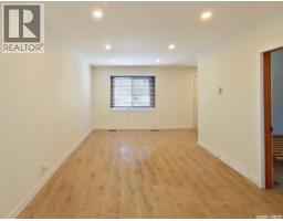 4pc Bathroom - 651 Queen Street, Regina, SK S4T4A2 Photo 6