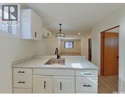 Storage - 651 Queen Street, Regina, SK S4T4A2 Photo 8