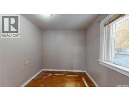 512 J Avenue S, Saskatoon, SK S7M2A8 Photo 11