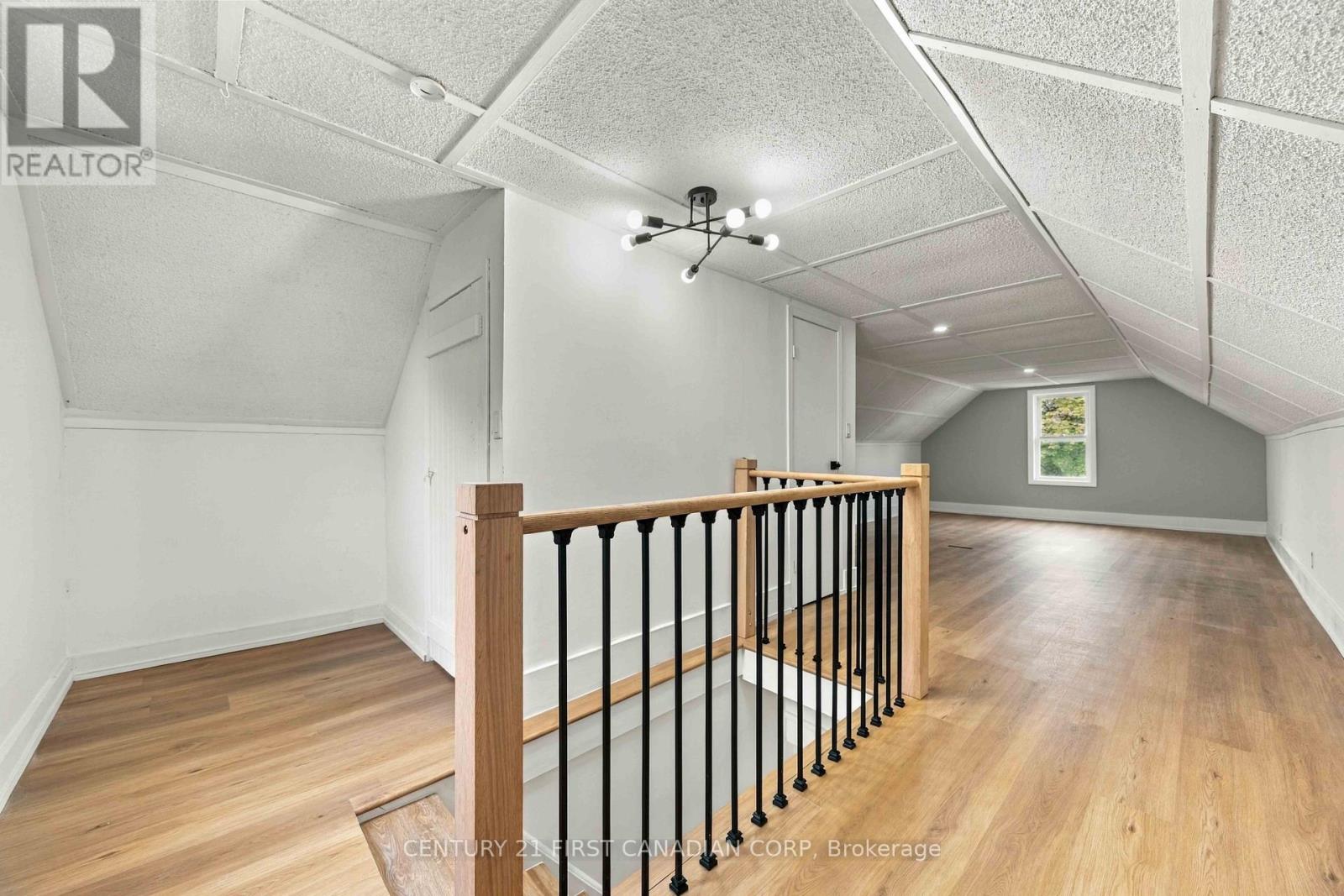 353 Talfourd Street — photo 19