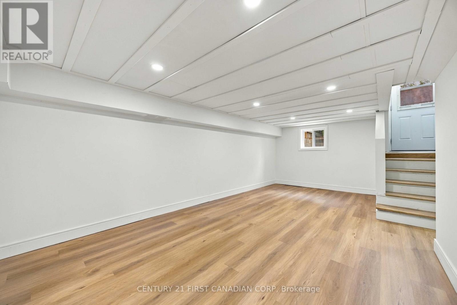 353 TALFOURD STREET - 23