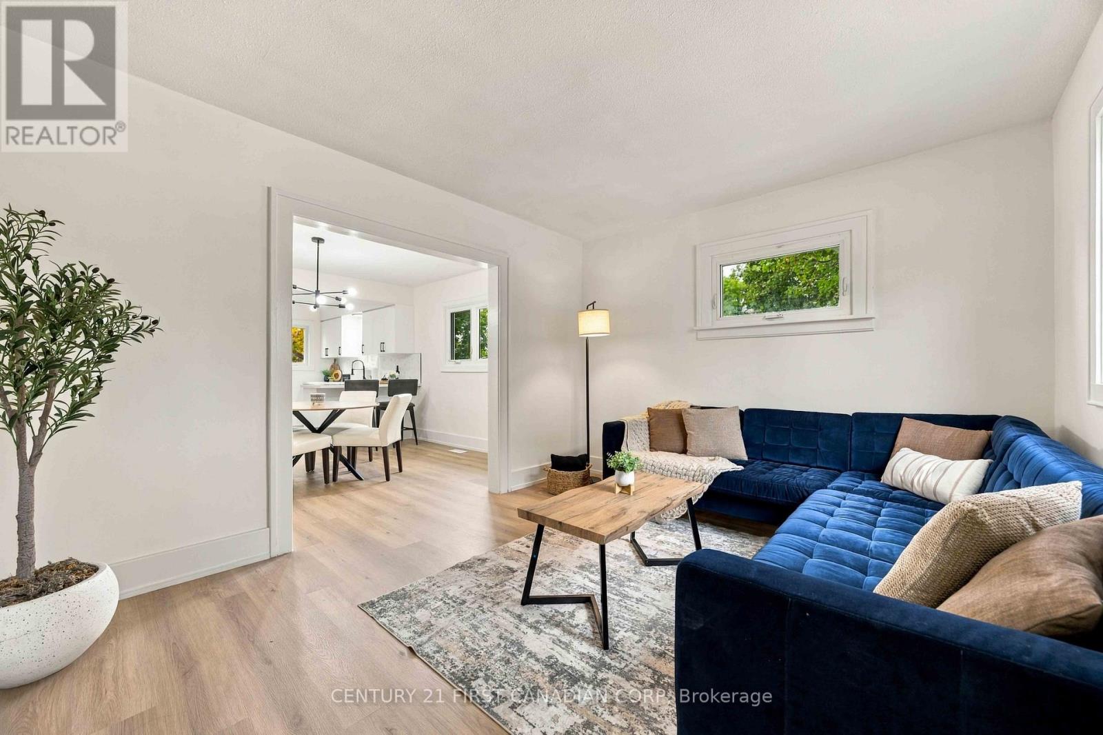 353 TALFOURD STREET - 3