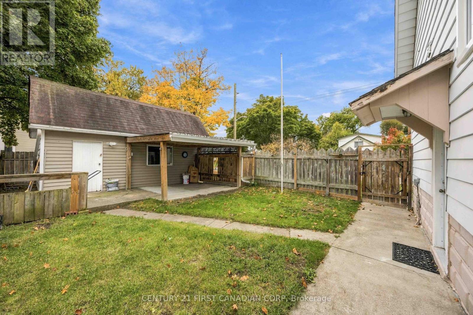 353 Talfourd Street — photo 35