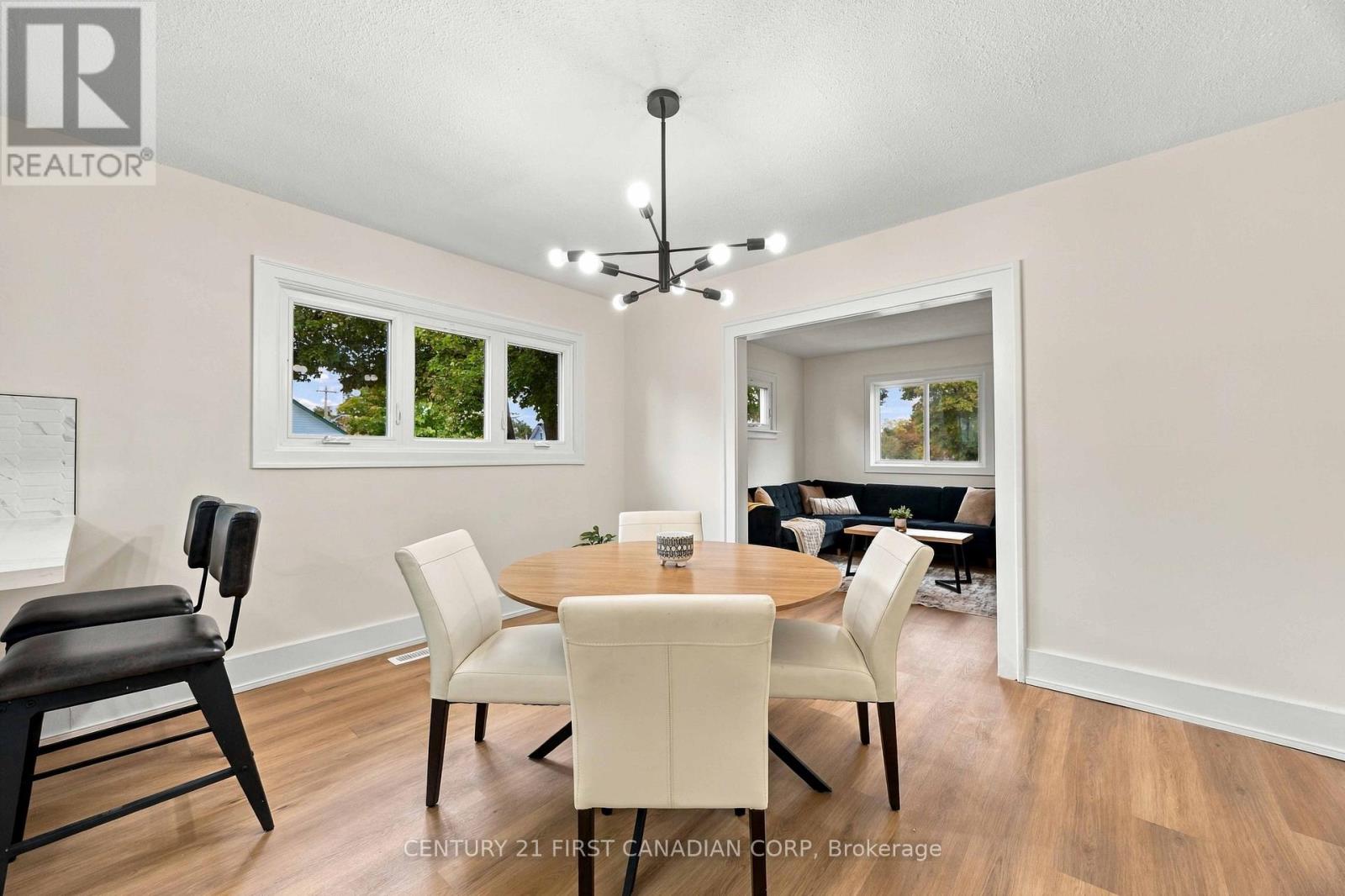353 Talfourd Street — photo 8