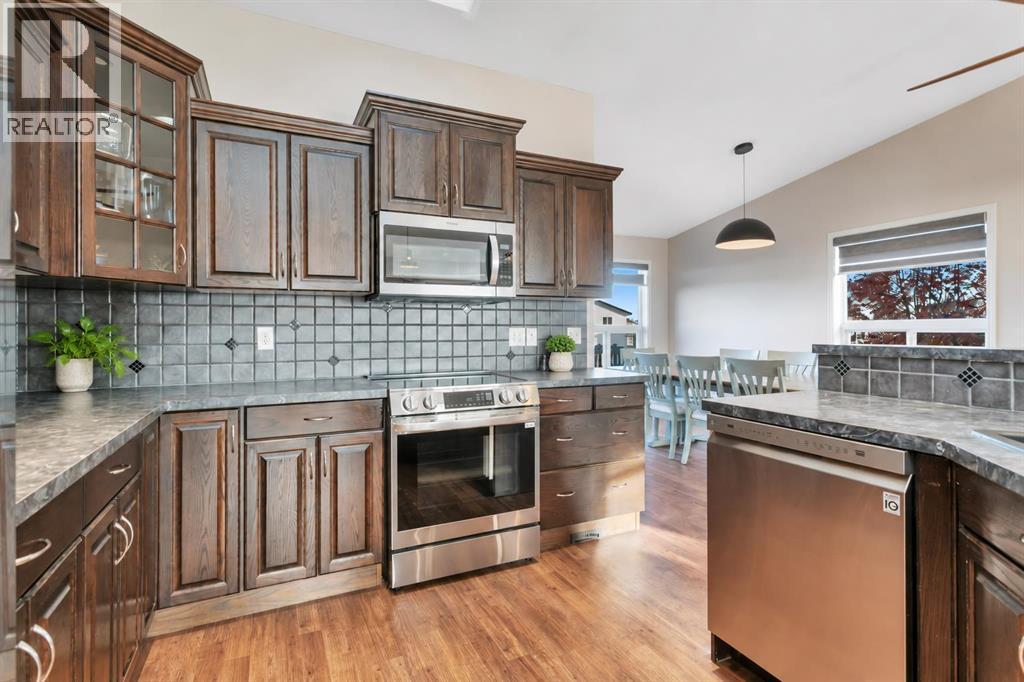 Listing photo – 105 Pondside, Blackfalds