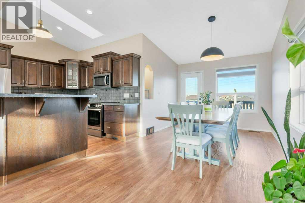 Listing photo – 105 Pondside, Blackfalds