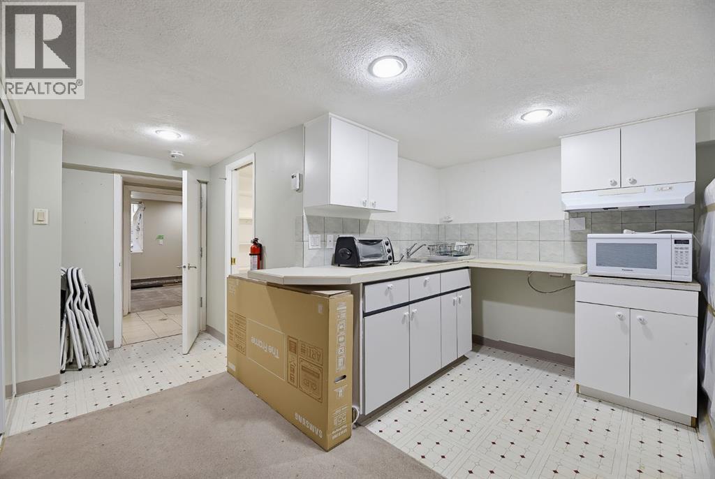 529 18 Avenue NW - photo 29