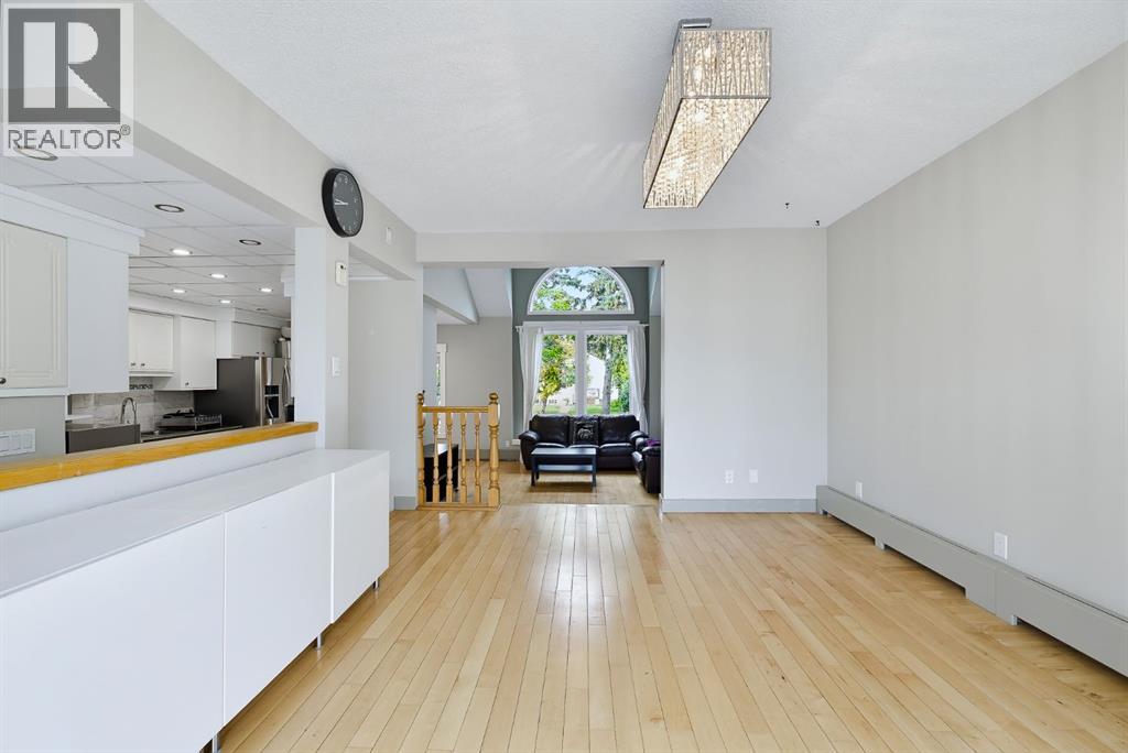 529 18 Avenue NW - photo 10