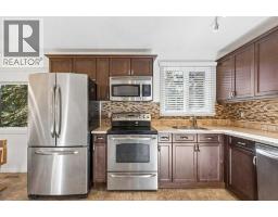 4pc Bathroom - 117 Storybook Terrace Nw, Calgary, AB T3G1Y5 Photo 6