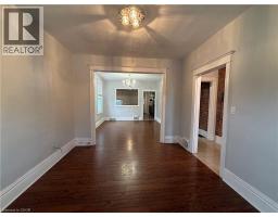 Dining room - 325 Catharine Street N, Hamilton, ON L8L4T1 Photo 8