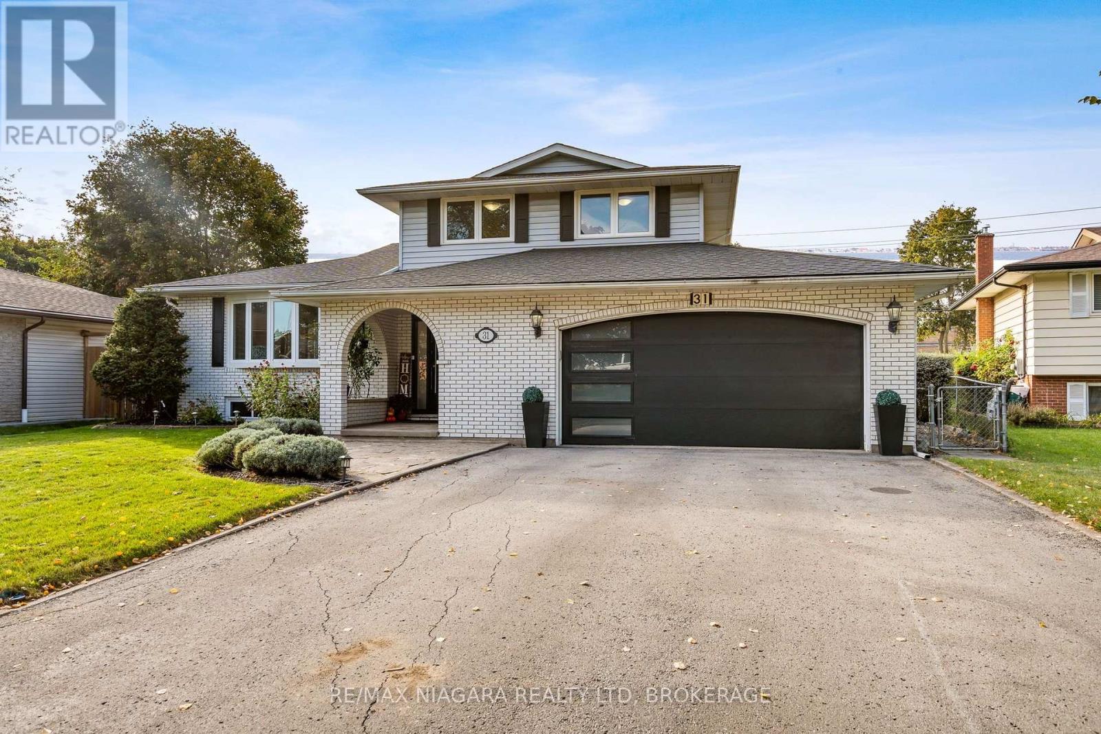 31 Jessica Drive