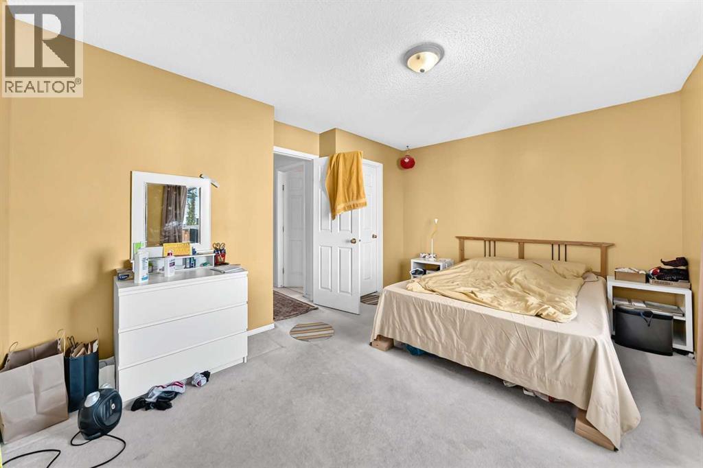 87 Taralea Gardens NE photo 15