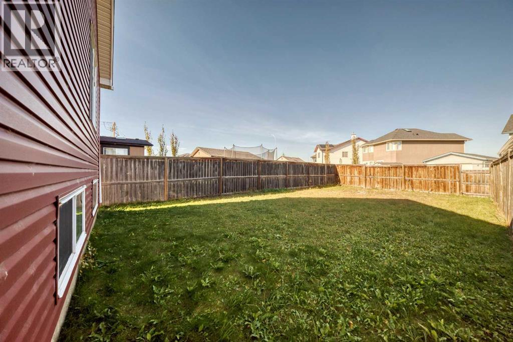 87 Taralea Gardens NE photo 31