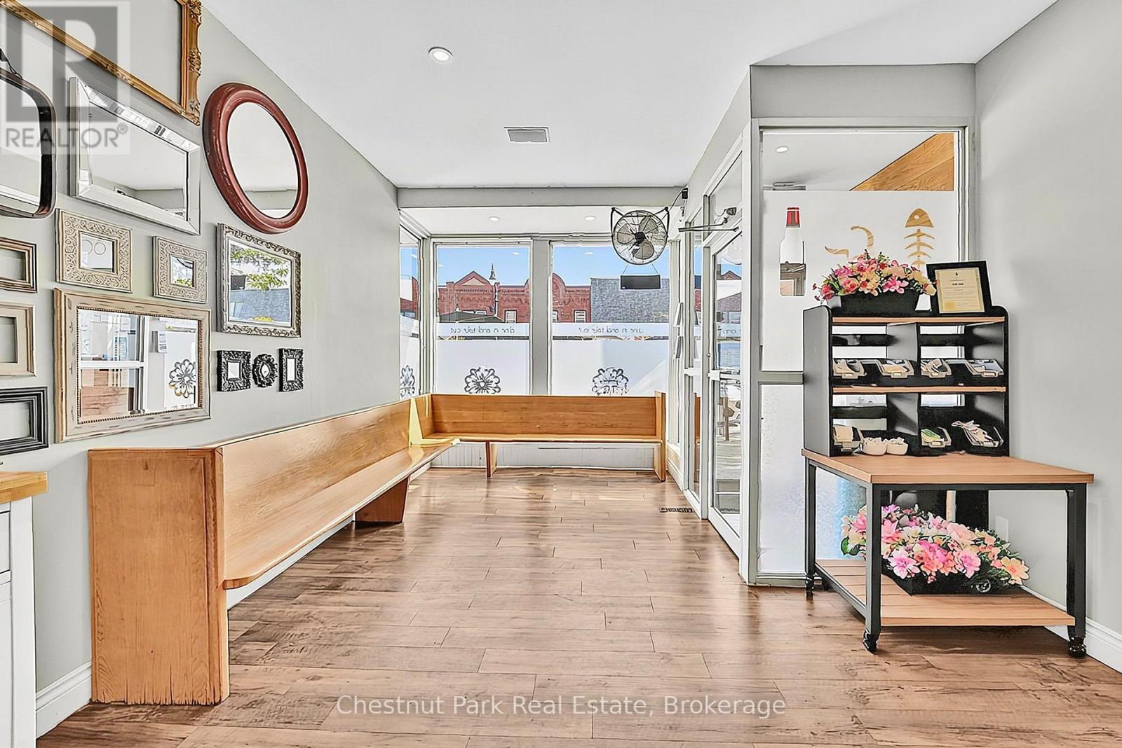 206 Hurontario Street, Collingwood photo 13