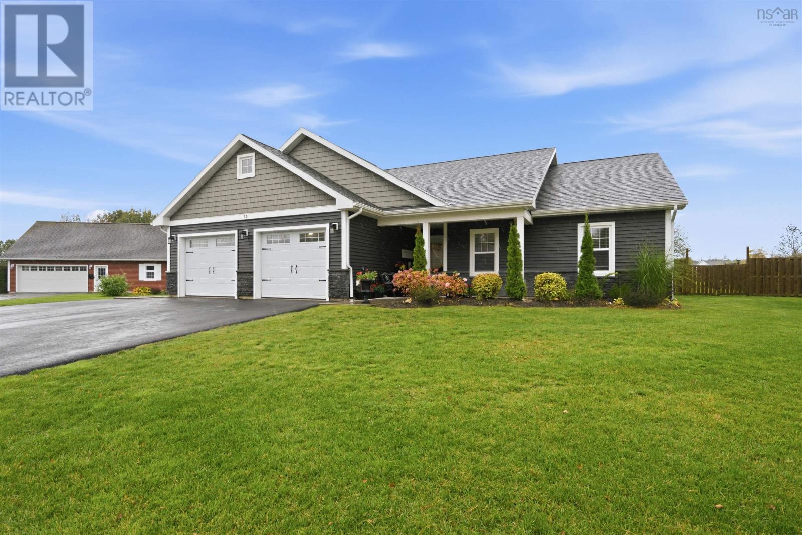 10 Deer Haven Drive - 41