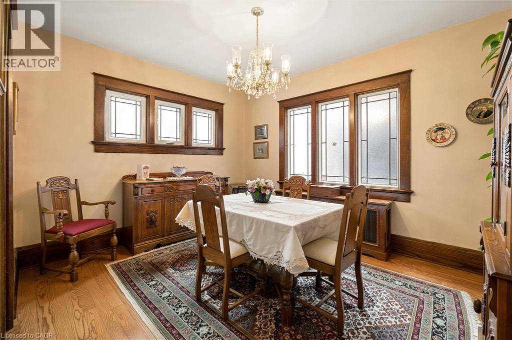 62 Heins Avenue — photo 12