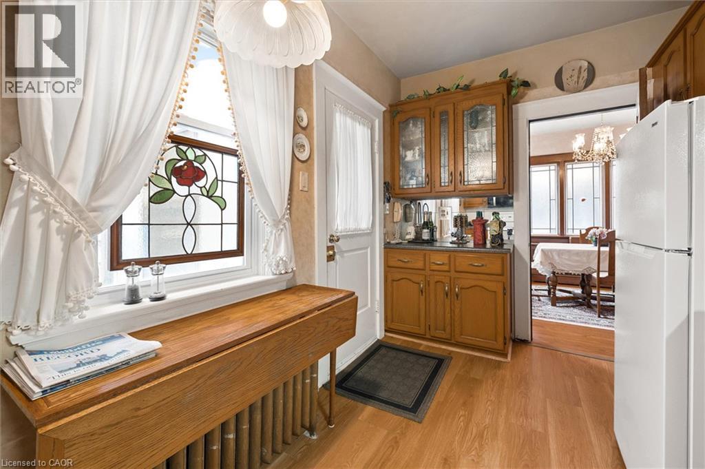 62 Heins Avenue — photo 14