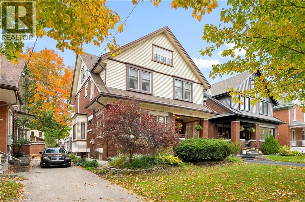 62 HEINS Avenue — photo 3