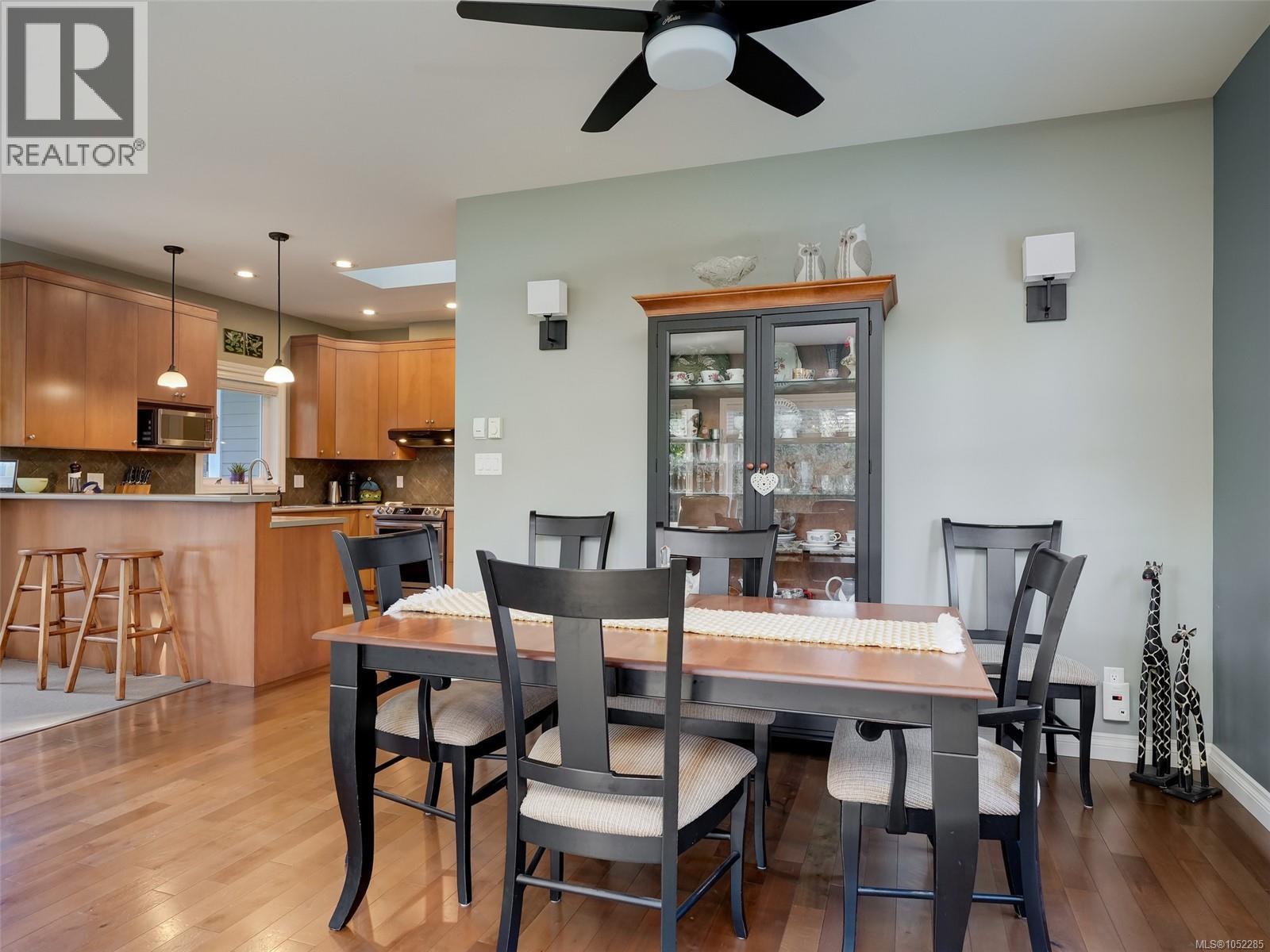  10347 Patricia Place, Sidney