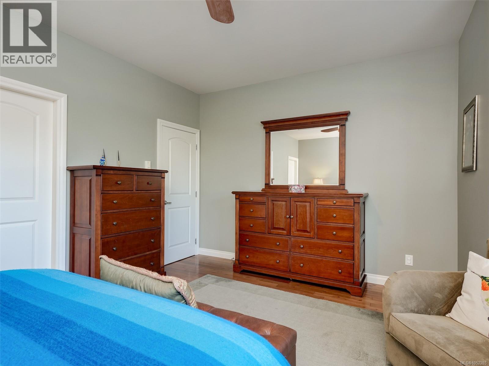 10347 Patricia Pl - 12
