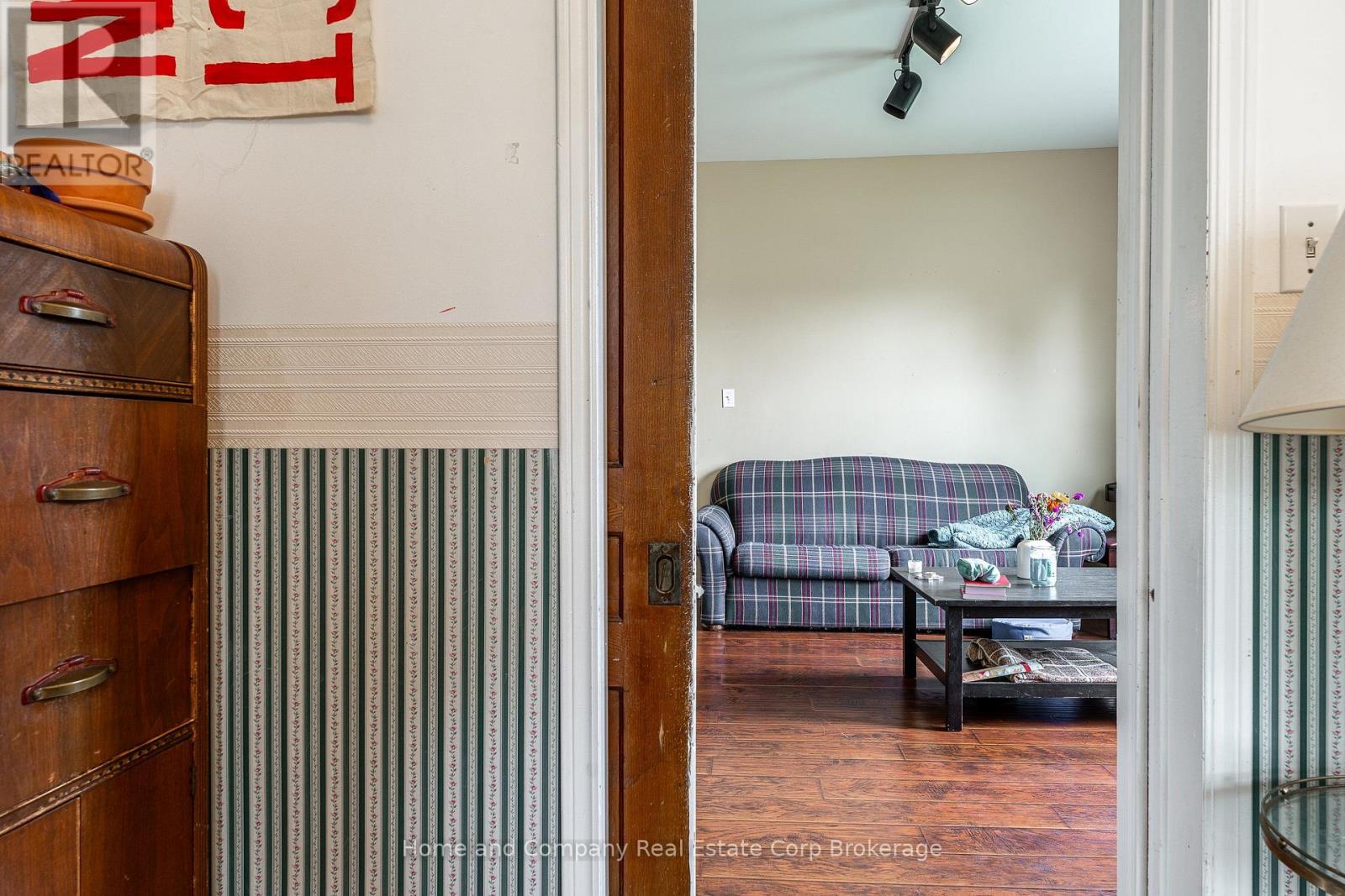 204 BRUNSWICK STREET - 21