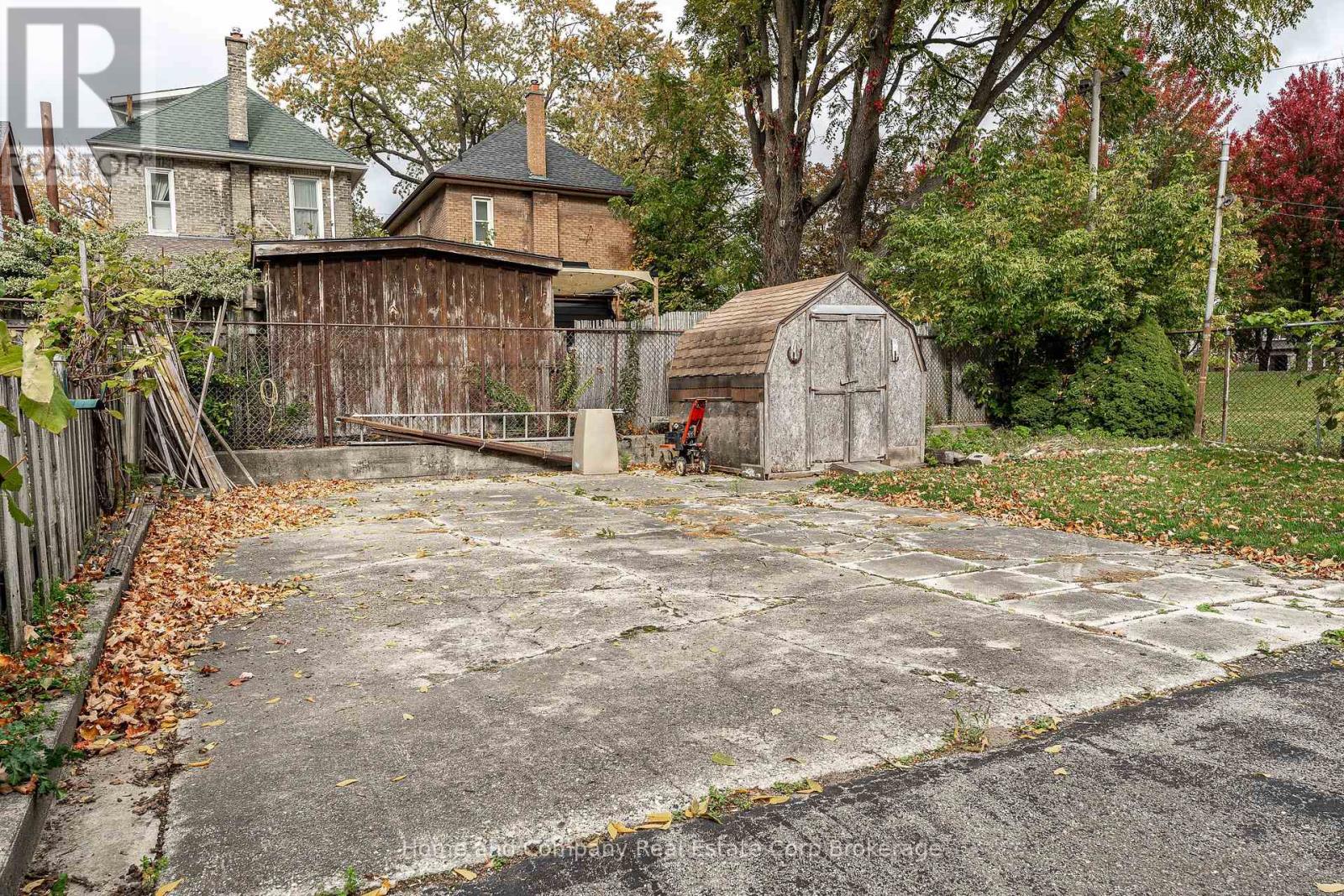 204 BRUNSWICK STREET - 36