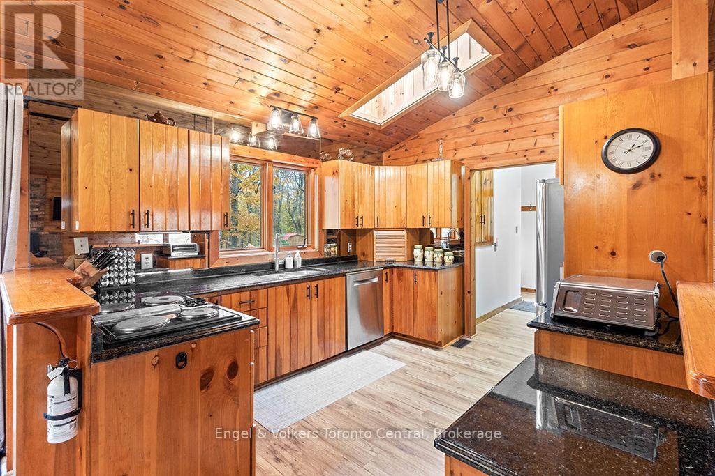 569263 Sideroad 6 Road — photo 11