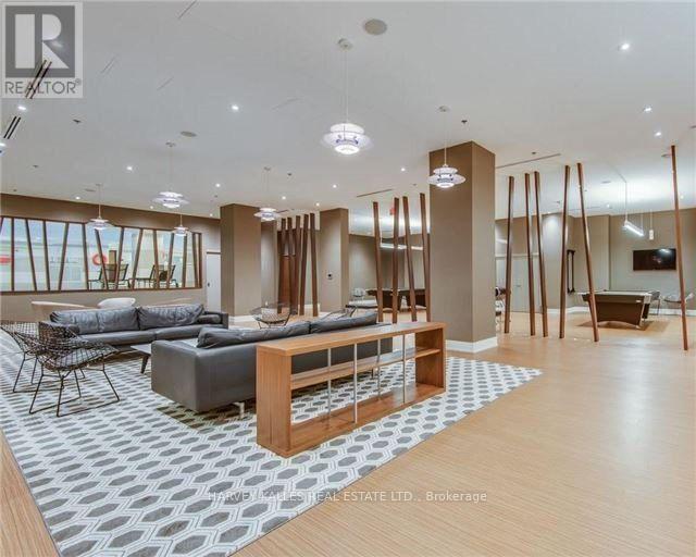 111 St. Clair Avenue West — photo 26