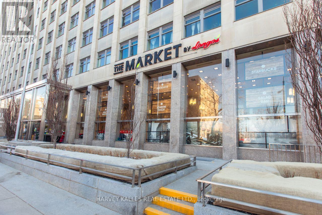 111 St. Clair Avenue West — photo 3