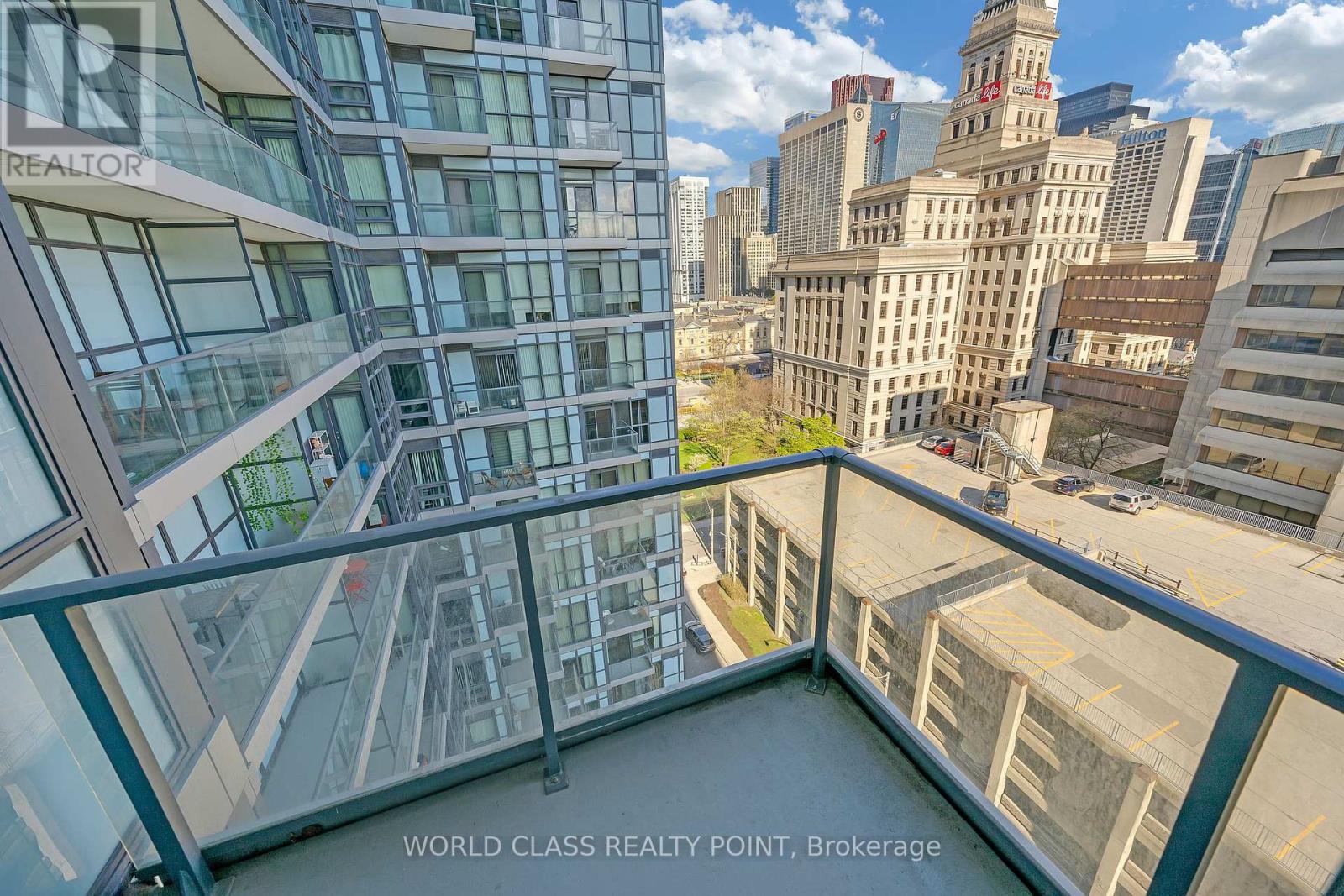 210 Simcoe Street — photo 15